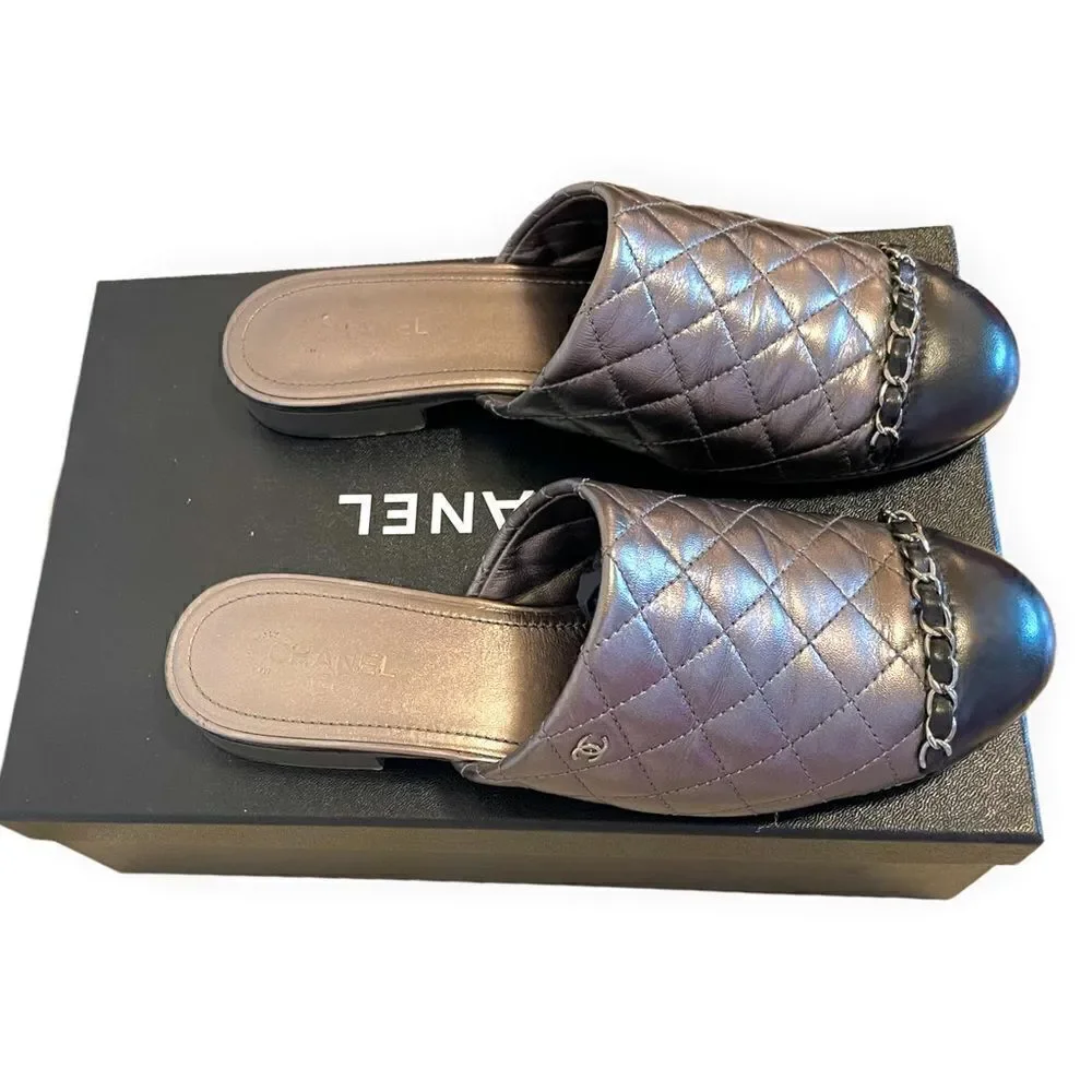 Chanel Iridescent Silver & Black Quilted Lambskin Mules |Size: IT38|